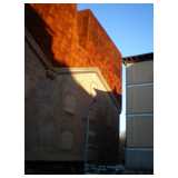 Caixa Forum, Herzog de Meuron, Madrid, spanien, Bauen im Bestand, Neubau, Erweiterung, monolithisch, Fassade