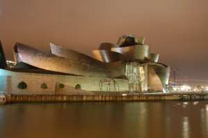 Guggenheim Museum Bilbao, Frank Owen Gehry, Bilbao, spanien, Dekonstruktivismus, Titan-Fassade, Freiform