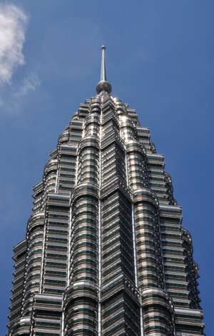 Petronas Towers, César Pelli & Associates Architects, Kuala Lumpur, malaysia, Detail, Spitze, Hochhaus, High-Rise,  rostfreie Stahlfassade