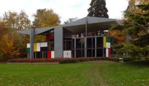 Heidi-Weber-Haus / Centre Le Corbusier, Le Corbusier, Zürich, Schweiz, Moderne Architektur,Le Corbusier,Farbe,Pavillon