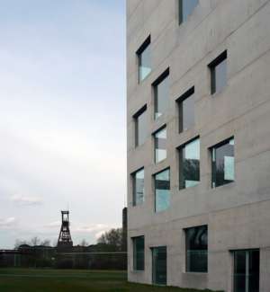 Zollverein school of management and design, SANAA Kazuyo Sejima and Ryue Nishizawa, Essen, deutschland, Sichtbetonfassade
