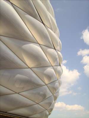 Allianz Arena , Herzog & de Meuron, München, Deutschland, Fassadentetail,ETFE-Kissen,Membran,Stadion,Fußball