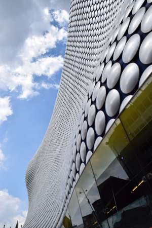 Selfridges Shopping Center, Jan Kaplicky + Amanda Levete, Birmingham, England, Future Systems project,Selfridges Shopping Centre,Fassadendetail,Metallfassade