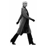 Frau, langer Mantel, laufend