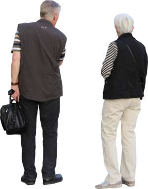 Älteres Paar stehend