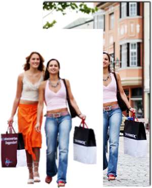 2 women, shopping